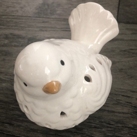 White small ceramic Dove accent decor - Picture 7 of 8